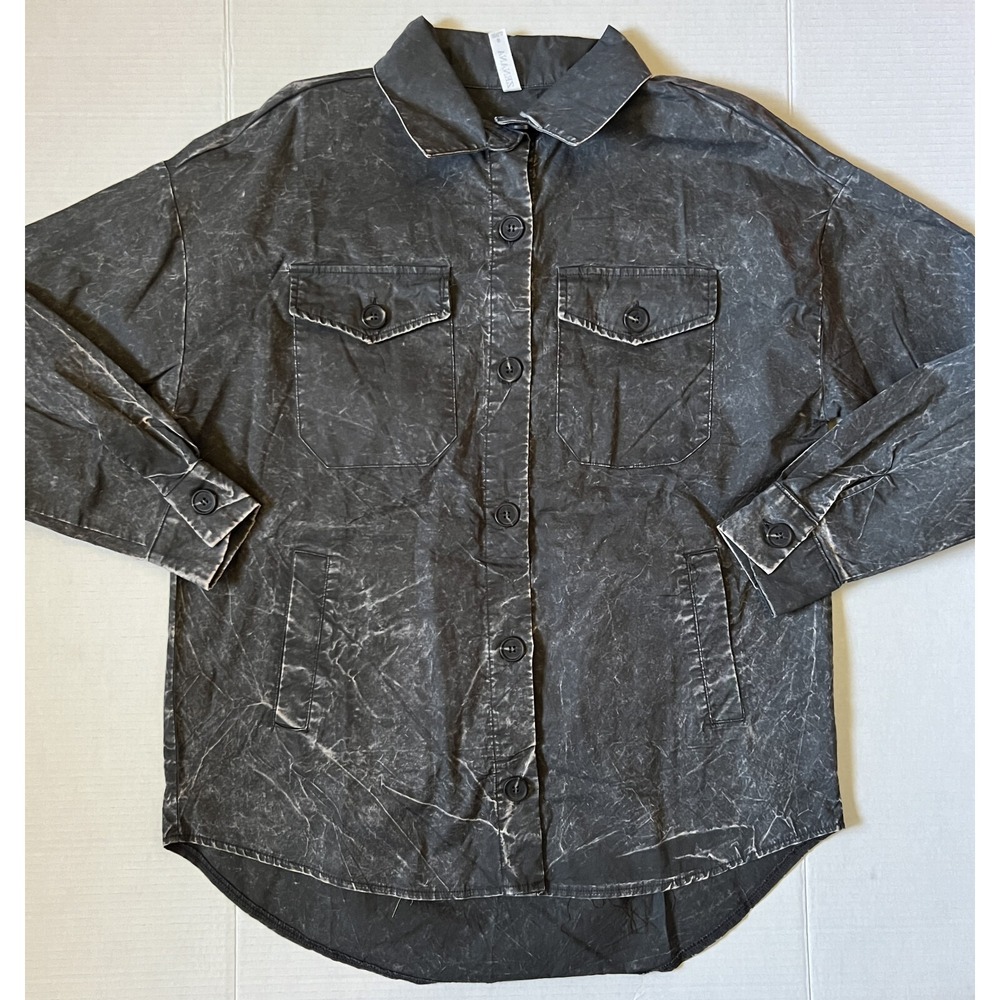 ZENANA - Women's Long Sleeve Button Acid Wash Shacket Shirt Jacket - Small -NEW!